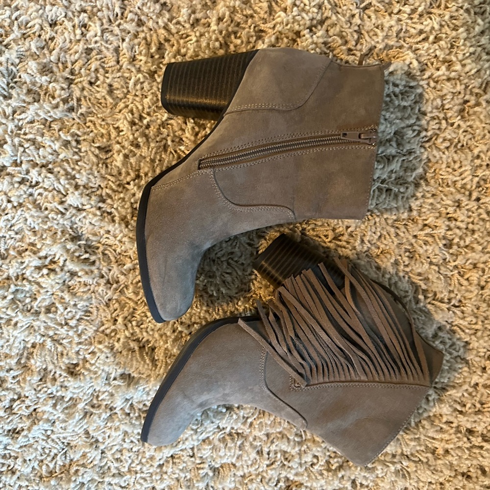 Madden Girl Taupe booties - Picture 3 of 4